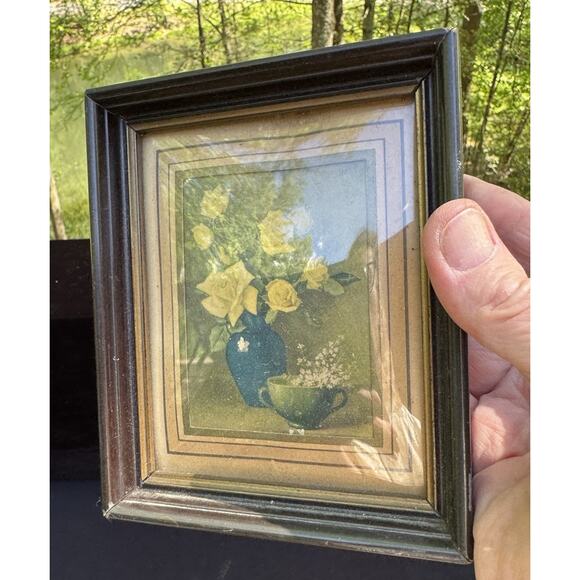 1930's 5"x6" Framed Print Raised Rounded Glass Wood Frame -OS3
